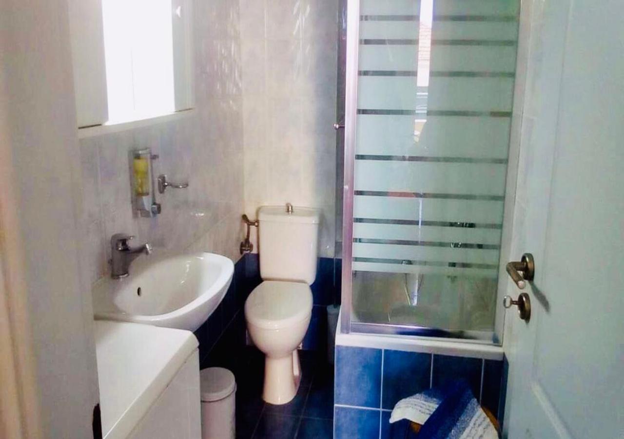 Balsam Suite - 50M To The Beach Kalamata Bagian luar foto