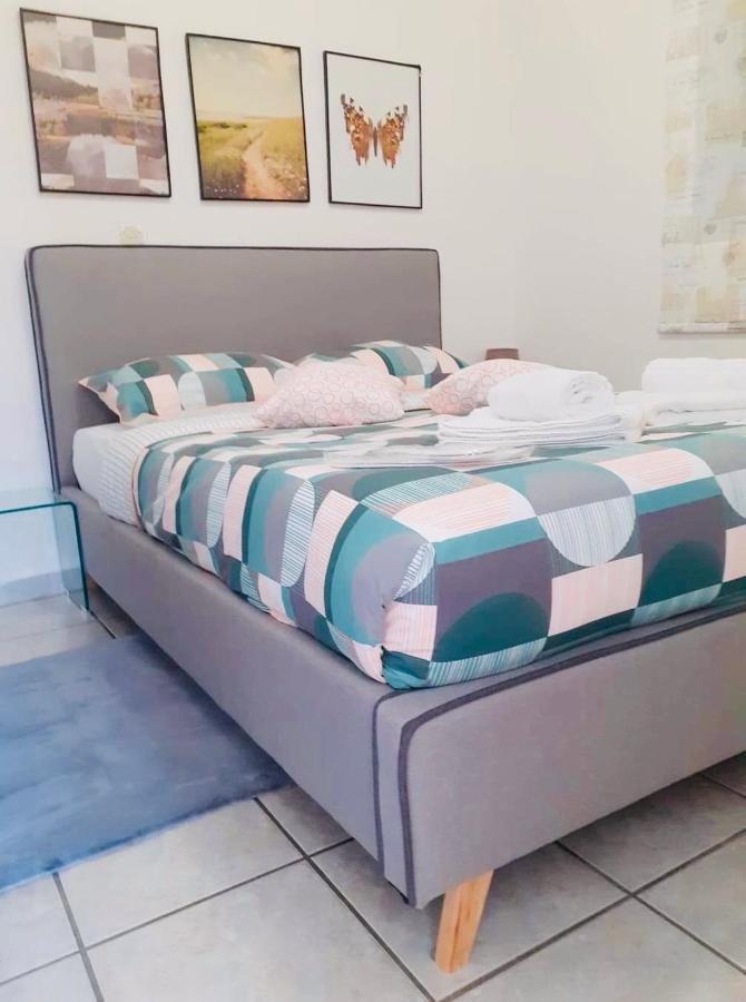 Balsam Suite - 50M To The Beach Kalamata Bagian luar foto