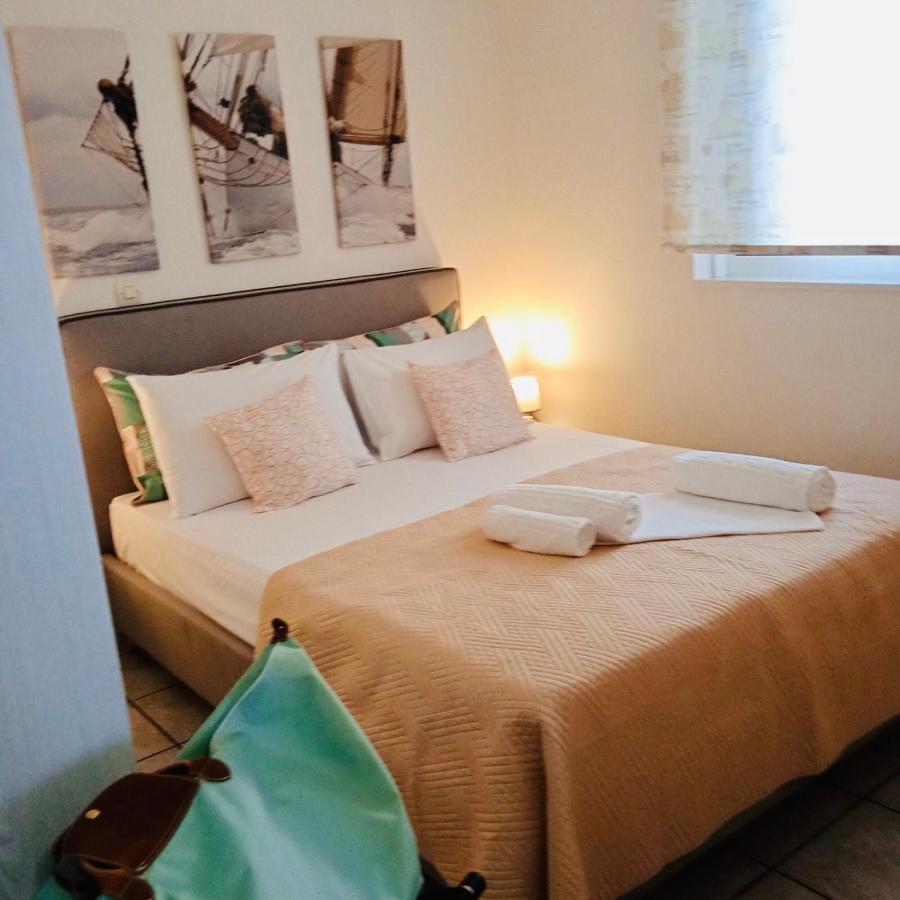 Balsam Suite - 50M To The Beach Kalamata Bagian luar foto